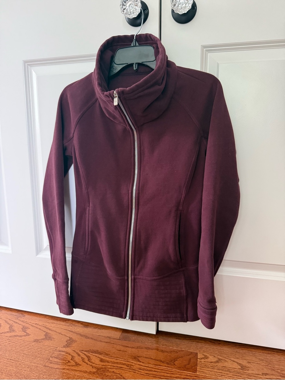 Lululemon - Women's Full-Zip Burgundy Jacket with Stand Collar size 6